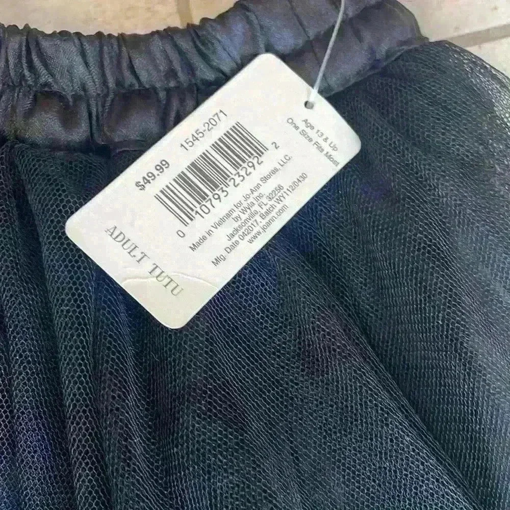 Maker’s Halloween Just Pretend NWT TUTU Blk netting skirt perfect 4 any Costume - Picture 2 of 5